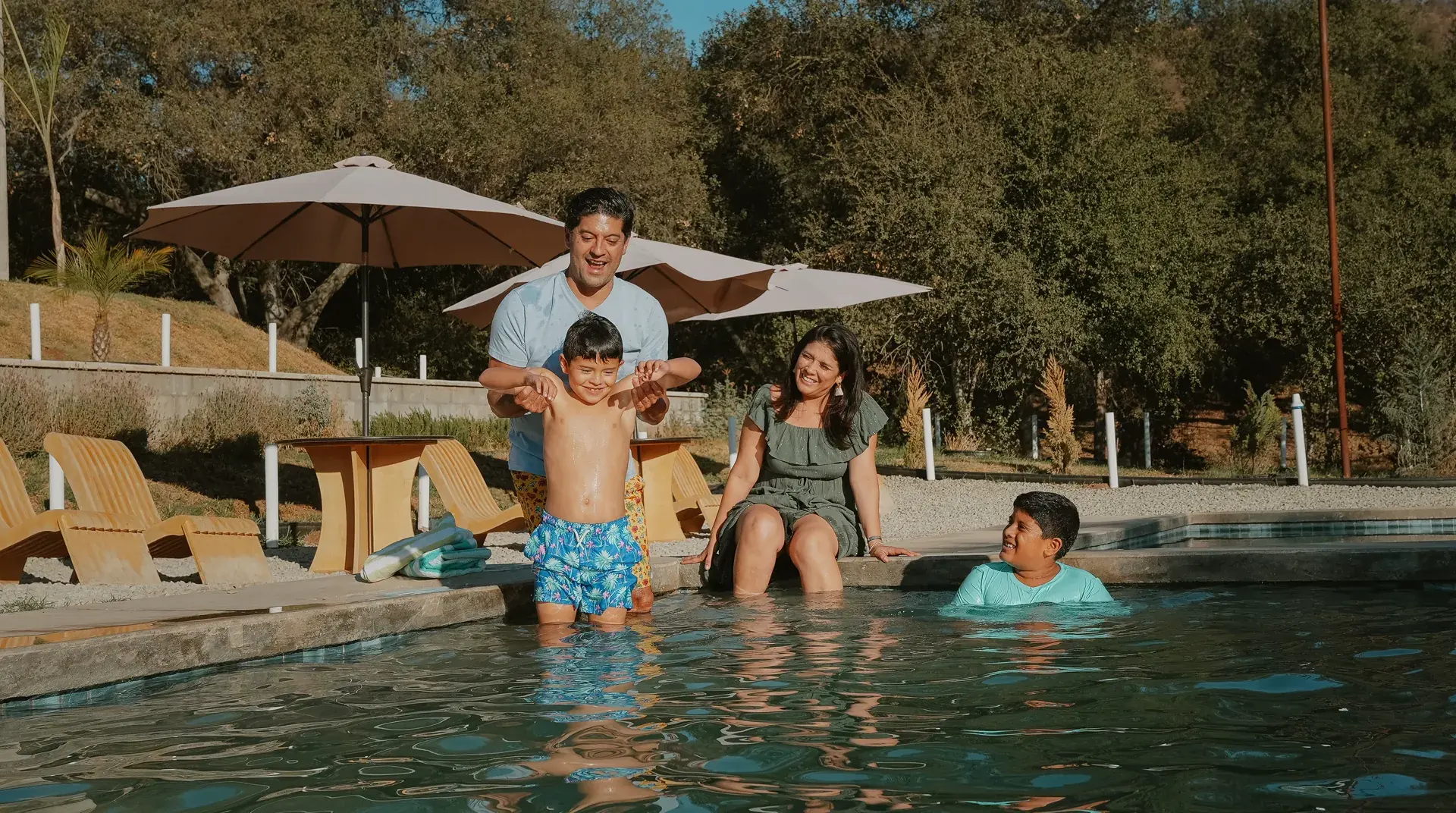 Pool & kids’ pool